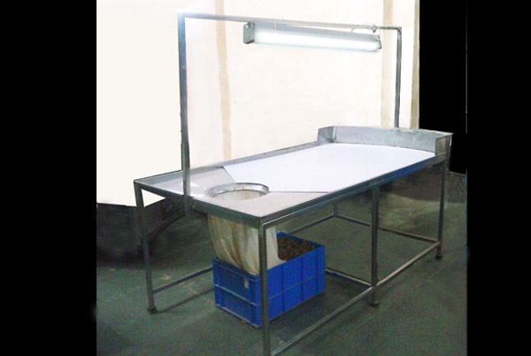 Cashew Sorting Table